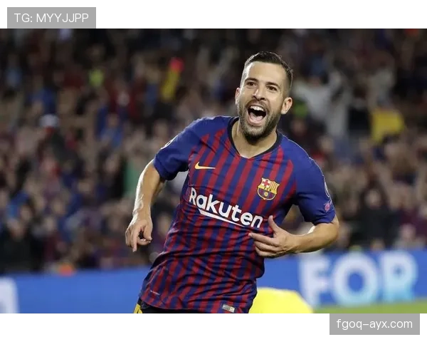 阿尔巴深情回顾欧冠高光时刻：见证赛场表现的持续蜕变与升华