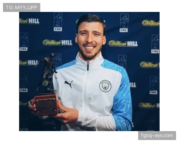 鲁本·迪亚斯：加盟首赛季即坐稳防线核心位置